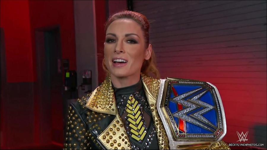 WWE_Friday_Night_SmackDown_2021_10_22_720p_HDTV_x264-Star_mkv_002897933.jpg