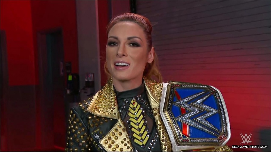 WWE_Friday_Night_SmackDown_2021_10_22_720p_HDTV_x264-Star_mkv_002898334.jpg