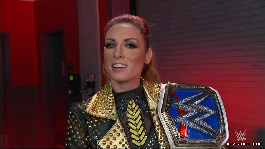WWE_Friday_Night_SmackDown_2021_10_22_720p_HDTV_x264-Star_mkv_002898734.jpg