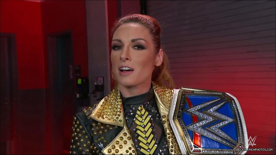 WWE_Friday_Night_SmackDown_2021_10_22_720p_HDTV_x264-Star_mkv_002899535.jpg