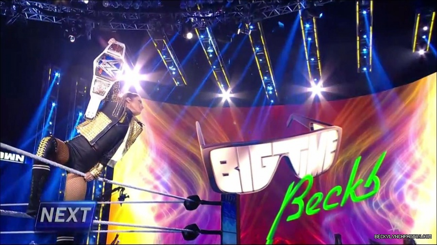 WWE_Friday_Night_SmackDown_2021_10_22_720p_HDTV_x264-Star_mkv_004683918.jpg