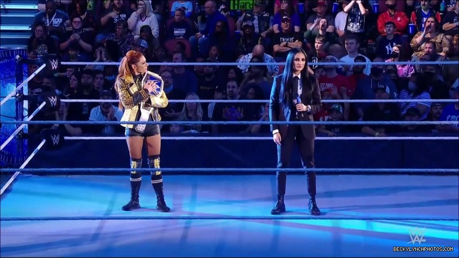 WWE_Friday_Night_SmackDown_2021_10_22_720p_HDTV_x264-Star_mkv_004801735.jpg