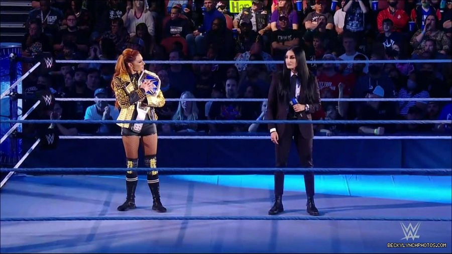 WWE_Friday_Night_SmackDown_2021_10_22_720p_HDTV_x264-Star_mkv_004802536.jpg
