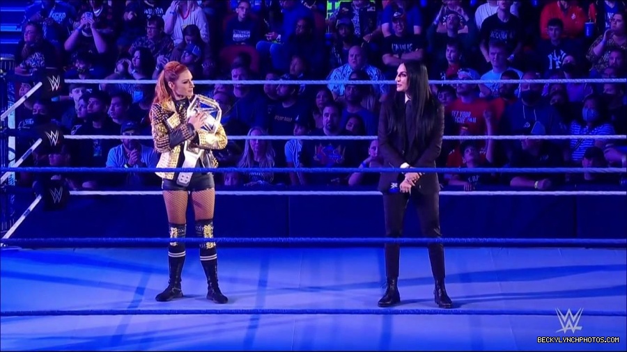 WWE_Friday_Night_SmackDown_2021_10_22_720p_HDTV_x264-Star_mkv_004804138.jpg