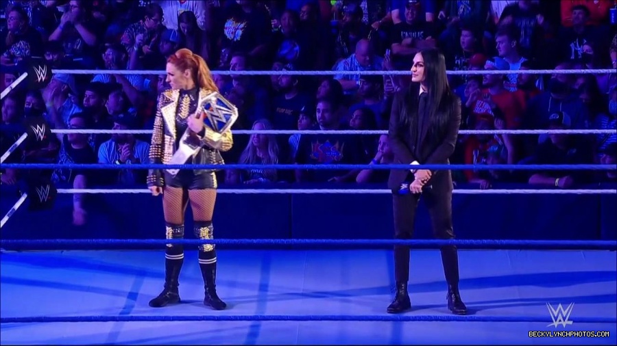 WWE_Friday_Night_SmackDown_2021_10_22_720p_HDTV_x264-Star_mkv_004806540.jpg