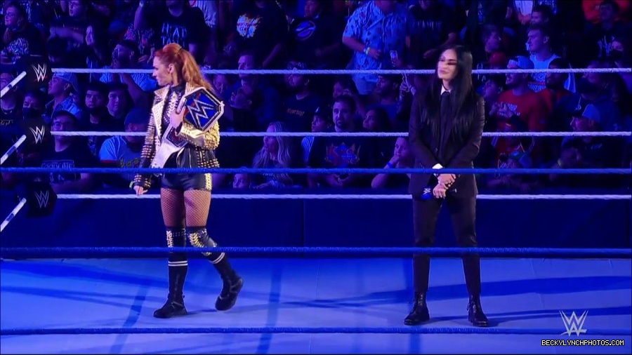 WWE_Friday_Night_SmackDown_2021_10_22_720p_HDTV_x264-Star_mkv_004807341.jpg