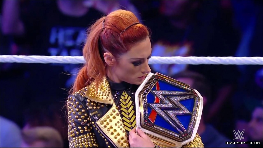 WWE_Friday_Night_SmackDown_2021_10_22_720p_HDTV_x264-Star_mkv_004842976.jpg