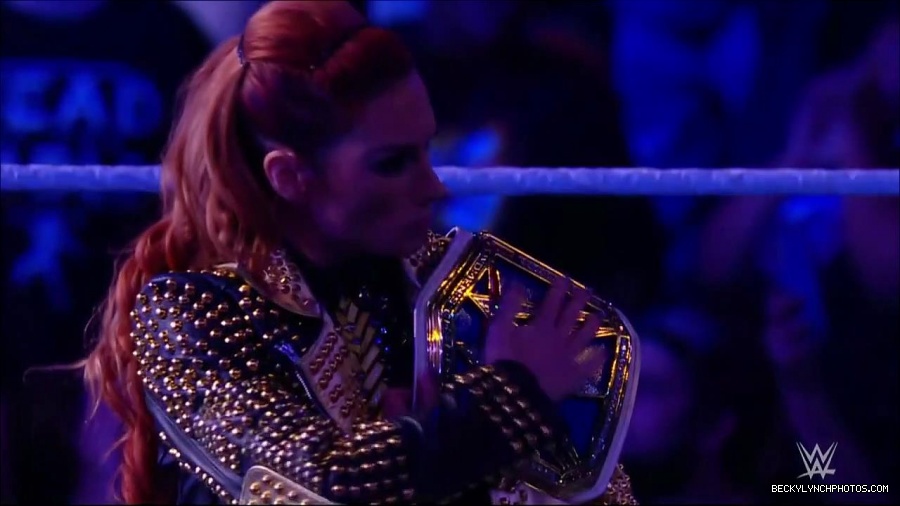 WWE_Friday_Night_SmackDown_2021_10_22_720p_HDTV_x264-Star_mkv_004870604.jpg