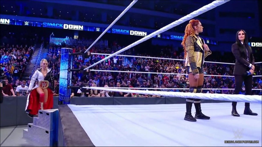 WWE_Friday_Night_SmackDown_2021_10_22_720p_HDTV_x264-Star_mkv_004888222.jpg