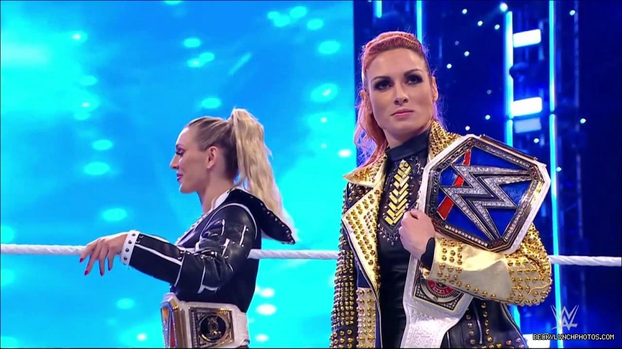 WWE_Friday_Night_SmackDown_2021_10_22_720p_HDTV_x264-Star_mkv_004894628.jpg