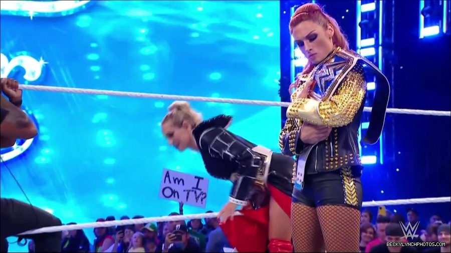 WWE_Friday_Night_SmackDown_2021_10_22_720p_HDTV_x264-Star_mkv_004903437.jpg