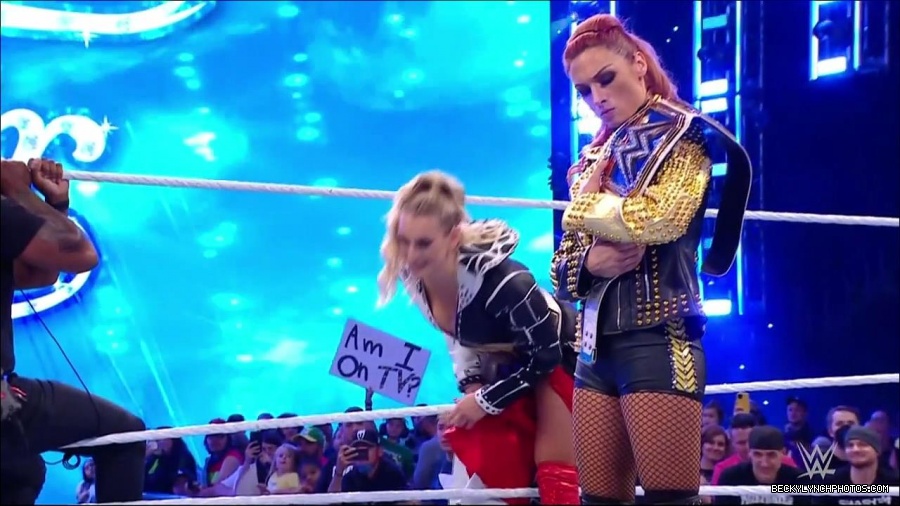 WWE_Friday_Night_SmackDown_2021_10_22_720p_HDTV_x264-Star_mkv_004904238.jpg