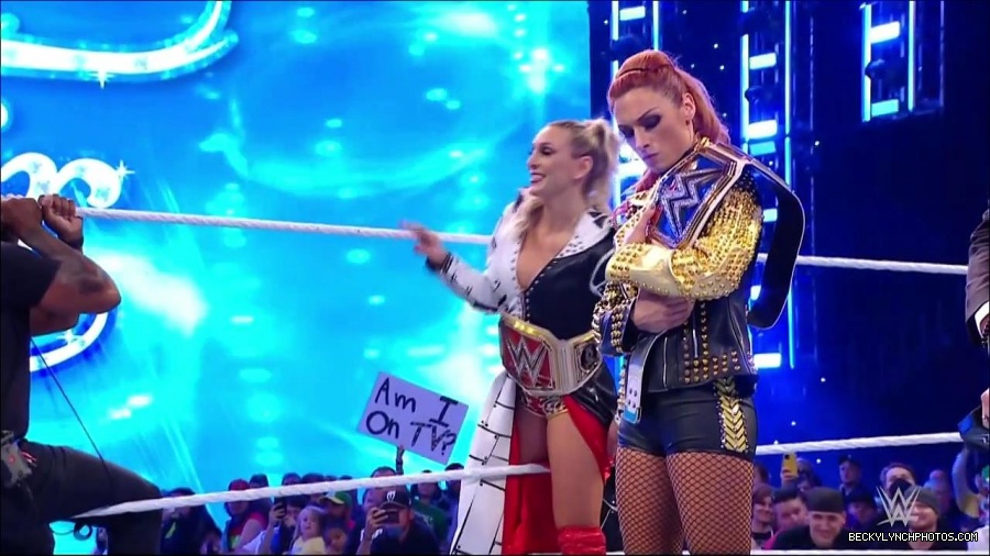 WWE_Friday_Night_SmackDown_2021_10_22_720p_HDTV_x264-Star_mkv_004905038.jpg
