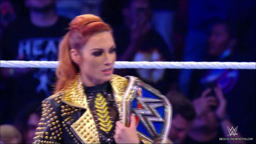 WWE_Friday_Night_SmackDown_2021_10_22_720p_HDTV_x264-Star_mkv_004912246.jpg
