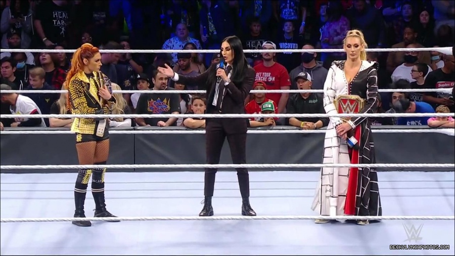 WWE_Friday_Night_SmackDown_2021_10_22_720p_HDTV_x264-Star_mkv_004932766.jpg