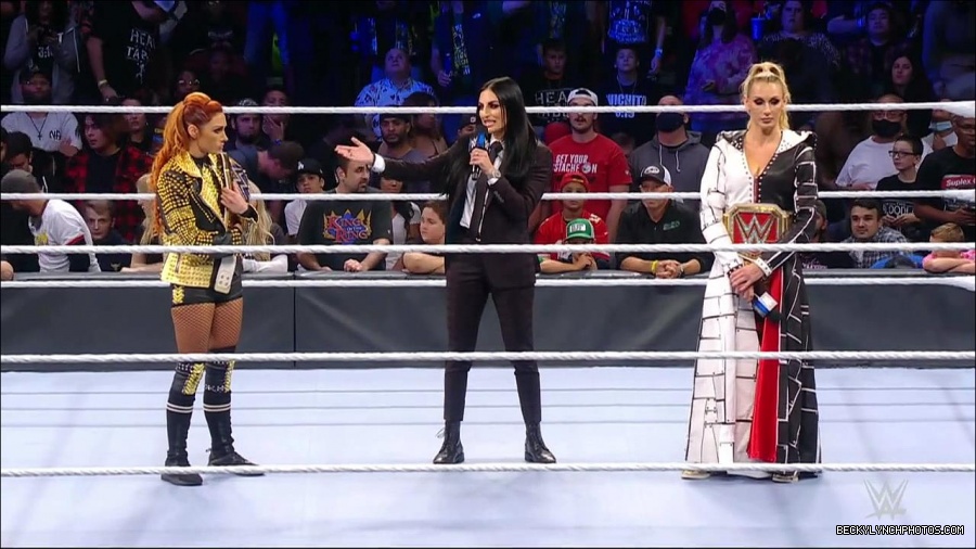 WWE_Friday_Night_SmackDown_2021_10_22_720p_HDTV_x264-Star_mkv_004933567.jpg