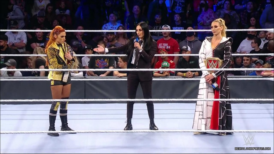 WWE_Friday_Night_SmackDown_2021_10_22_720p_HDTV_x264-Star_mkv_004934768.jpg