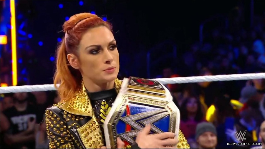 WWE_Friday_Night_SmackDown_2021_10_22_720p_HDTV_x264-Star_mkv_004935969.jpg