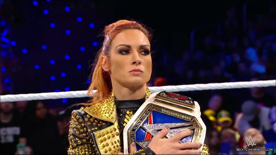WWE_Friday_Night_SmackDown_2021_10_22_720p_HDTV_x264-Star_mkv_004937171.jpg