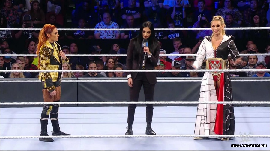 WWE_Friday_Night_SmackDown_2021_10_22_720p_HDTV_x264-Star_mkv_004946780.jpg