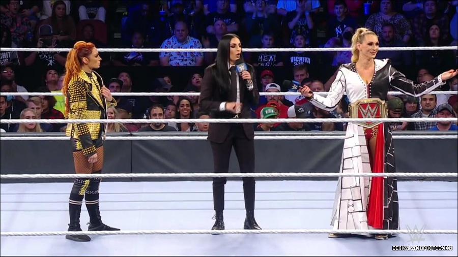 WWE_Friday_Night_SmackDown_2021_10_22_720p_HDTV_x264-Star_mkv_004947981.jpg