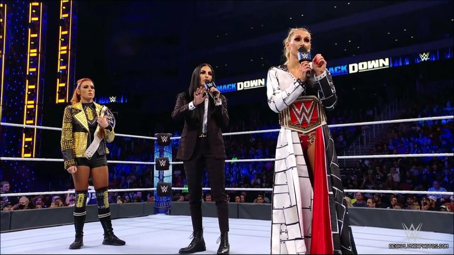 WWE_Friday_Night_SmackDown_2021_10_22_720p_HDTV_x264-Star_mkv_004952386.jpg