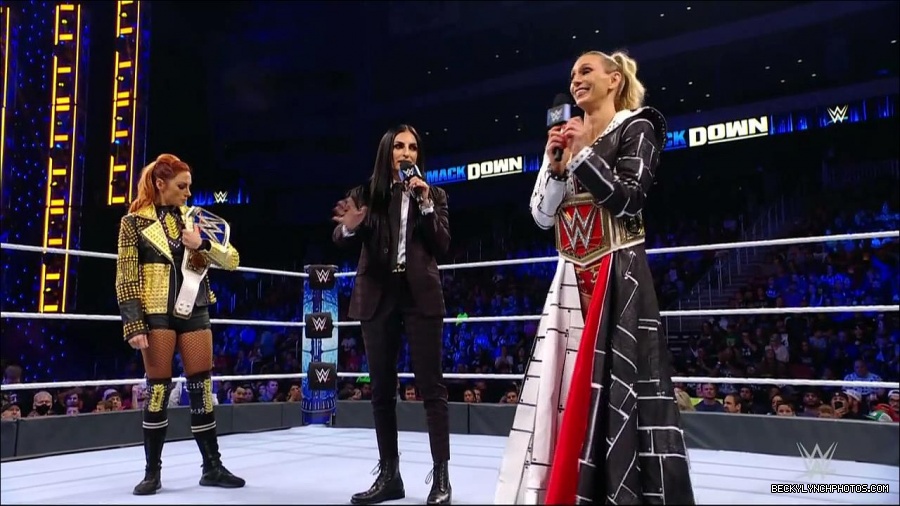 WWE_Friday_Night_SmackDown_2021_10_22_720p_HDTV_x264-Star_mkv_004953187.jpg