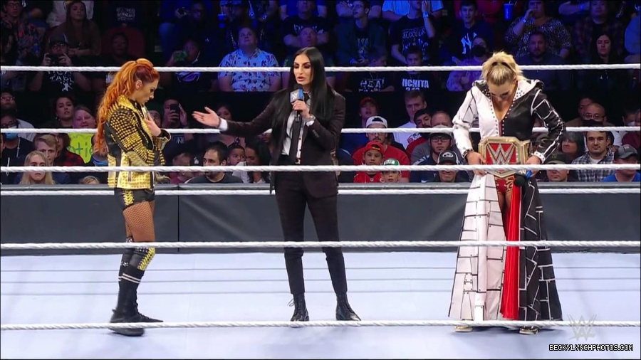 WWE_Friday_Night_SmackDown_2021_10_22_720p_HDTV_x264-Star_mkv_004955989.jpg