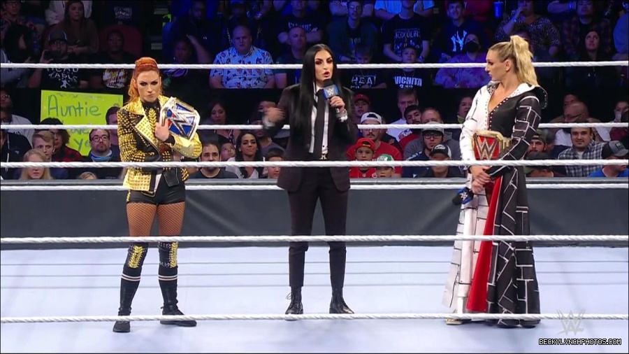 WWE_Friday_Night_SmackDown_2021_10_22_720p_HDTV_x264-Star_mkv_004961195.jpg