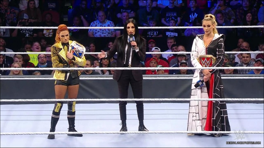 WWE_Friday_Night_SmackDown_2021_10_22_720p_HDTV_x264-Star_mkv_004963197.jpg