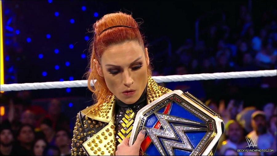 WWE_Friday_Night_SmackDown_2021_10_22_720p_HDTV_x264-Star_mkv_004969203.jpg