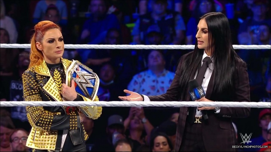 WWE_Friday_Night_SmackDown_2021_10_22_720p_HDTV_x264-Star_mkv_004972406.jpg