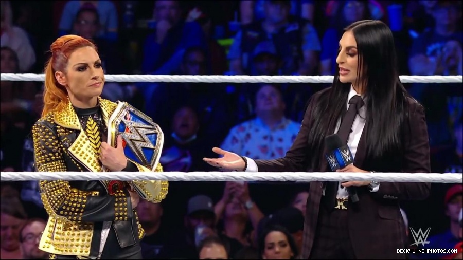 WWE_Friday_Night_SmackDown_2021_10_22_720p_HDTV_x264-Star_mkv_004972806.jpg