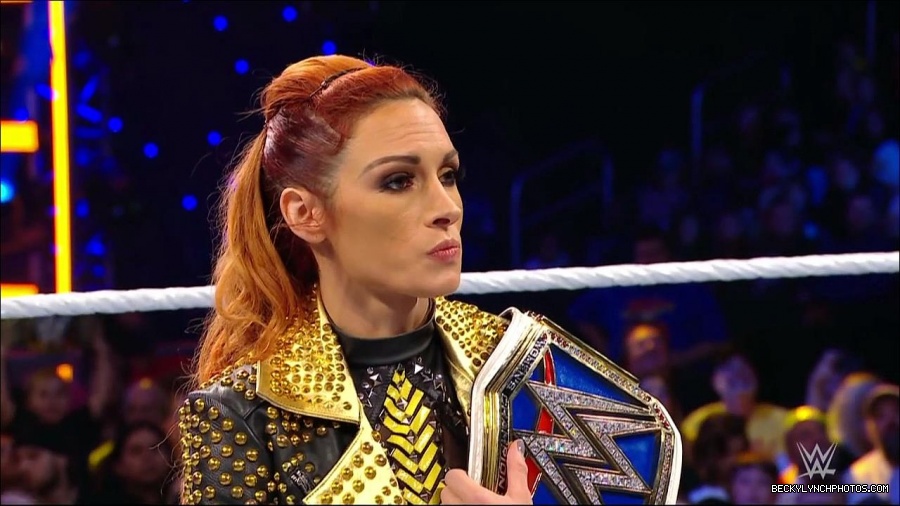 WWE_Friday_Night_SmackDown_2021_10_22_720p_HDTV_x264-Star_mkv_004985219.jpg