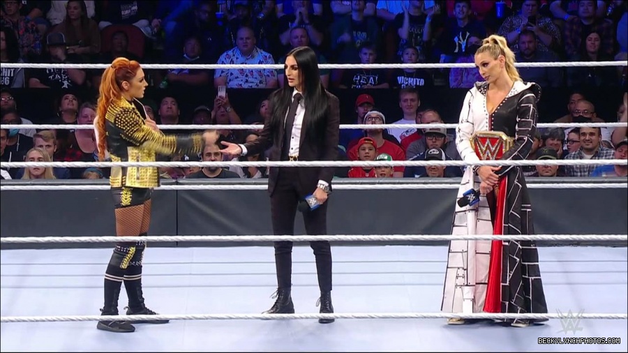 WWE_Friday_Night_SmackDown_2021_10_22_720p_HDTV_x264-Star_mkv_004989623.jpg