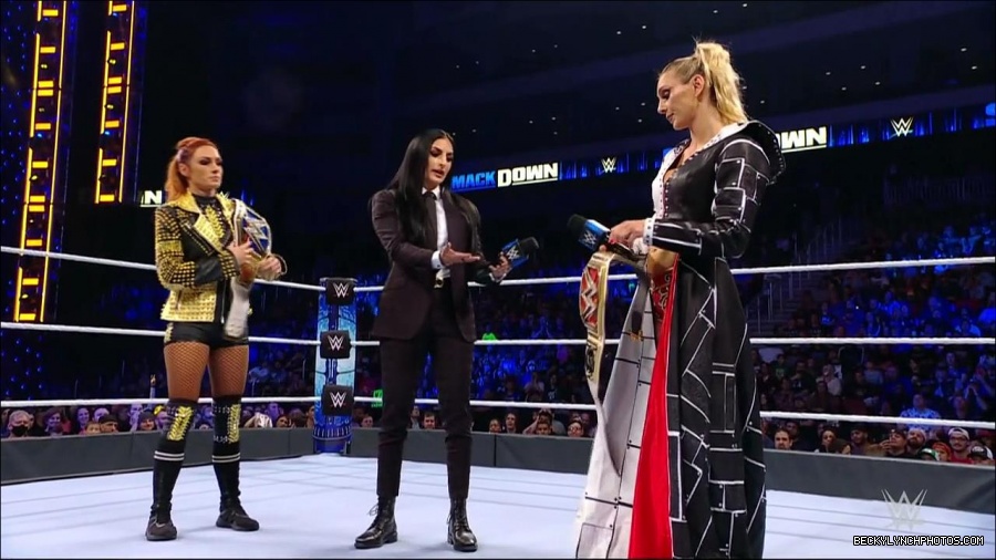 WWE_Friday_Night_SmackDown_2021_10_22_720p_HDTV_x264-Star_mkv_005000434.jpg