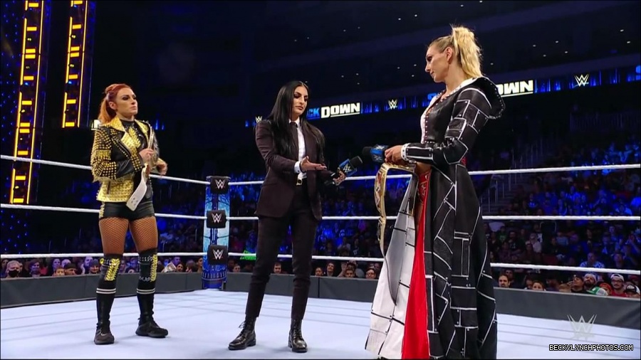 WWE_Friday_Night_SmackDown_2021_10_22_720p_HDTV_x264-Star_mkv_005001235.jpg