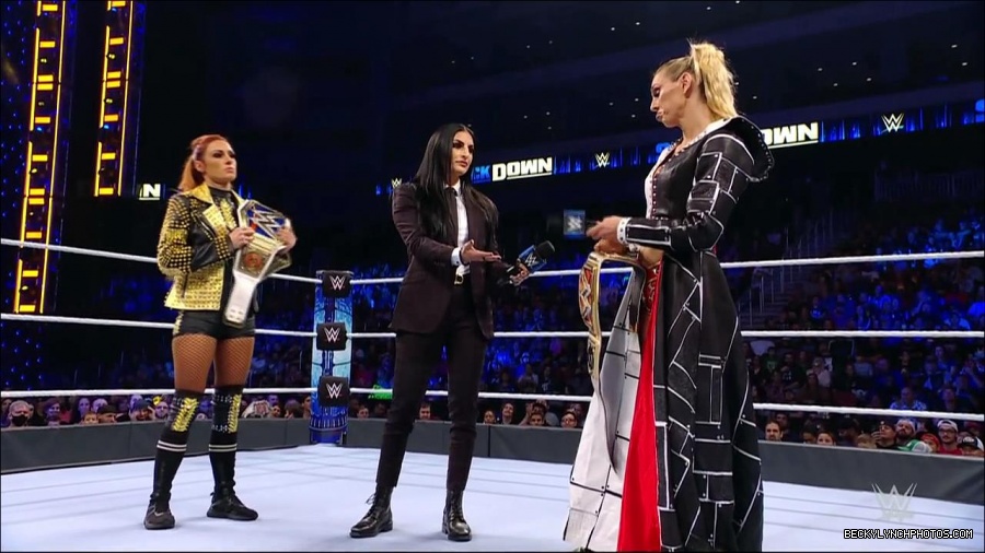 WWE_Friday_Night_SmackDown_2021_10_22_720p_HDTV_x264-Star_mkv_005001635.jpg