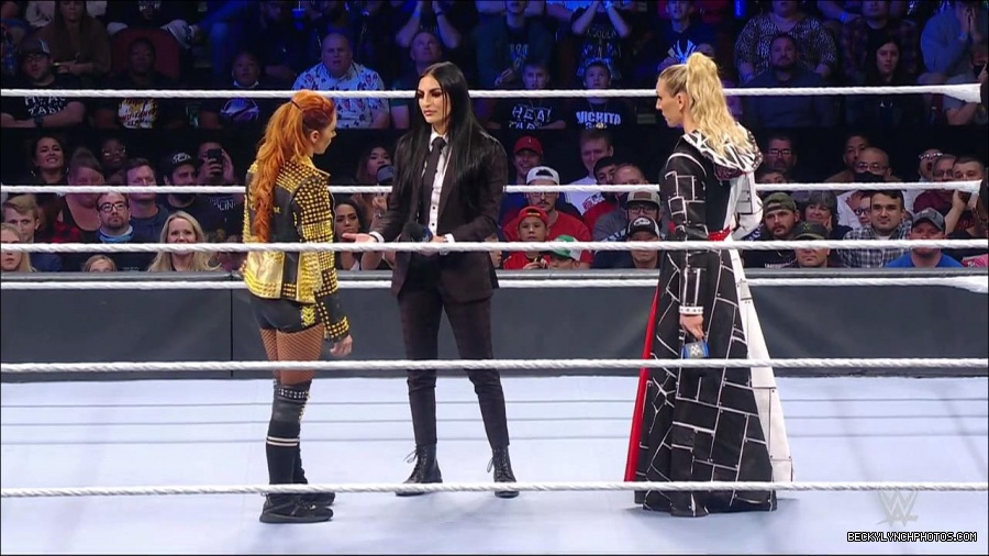 WWE_Friday_Night_SmackDown_2021_10_22_720p_HDTV_x264-Star_mkv_005006039.jpg