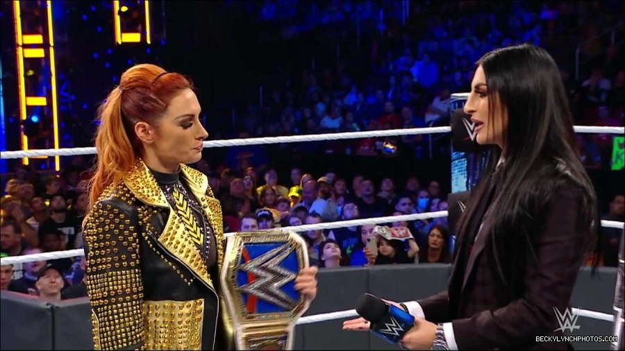 WWE_Friday_Night_SmackDown_2021_10_22_720p_HDTV_x264-Star_mkv_005006440.jpg