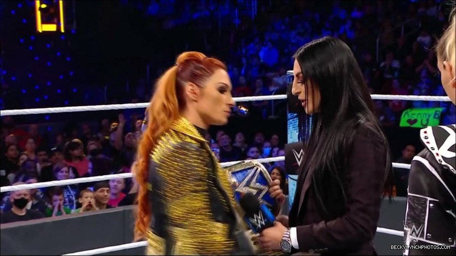 WWE_Friday_Night_SmackDown_2021_10_22_720p_HDTV_x264-Star_mkv_005009243.jpg