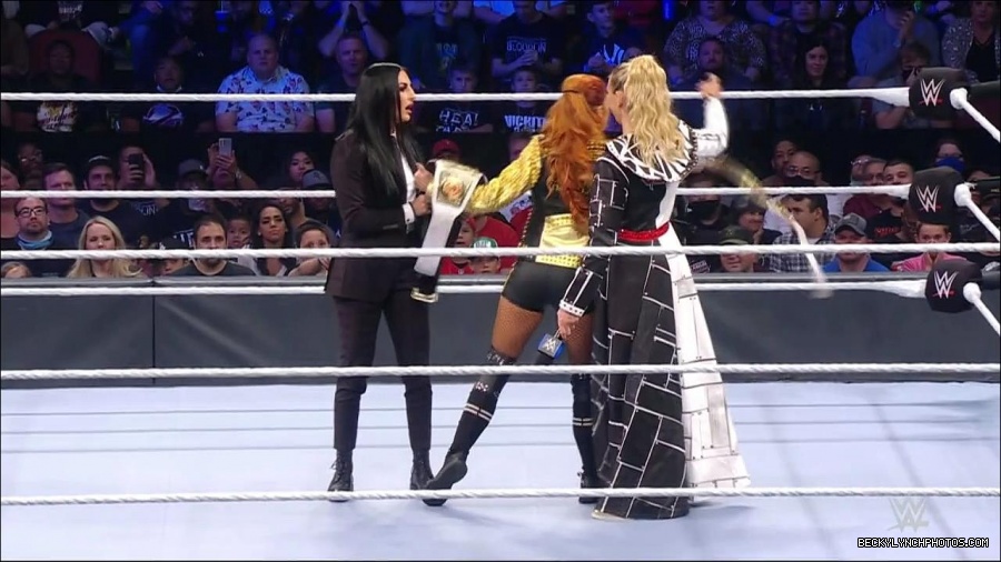 WWE_Friday_Night_SmackDown_2021_10_22_720p_HDTV_x264-Star_mkv_005010844.jpg