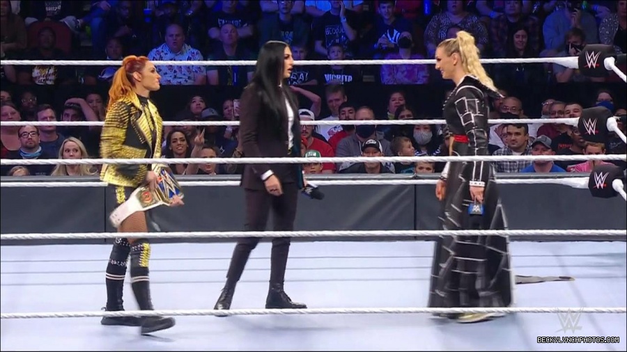 WWE_Friday_Night_SmackDown_2021_10_22_720p_HDTV_x264-Star_mkv_005014047.jpg