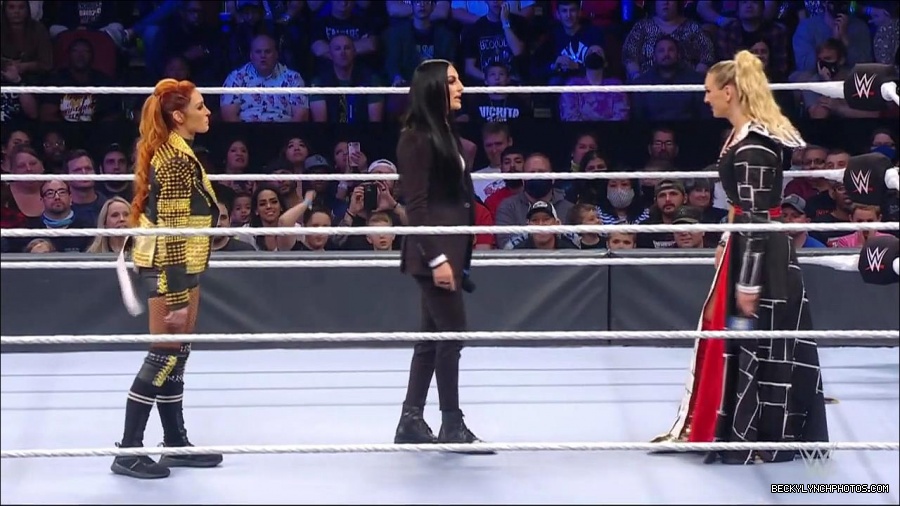 WWE_Friday_Night_SmackDown_2021_10_22_720p_HDTV_x264-Star_mkv_005014848.jpg