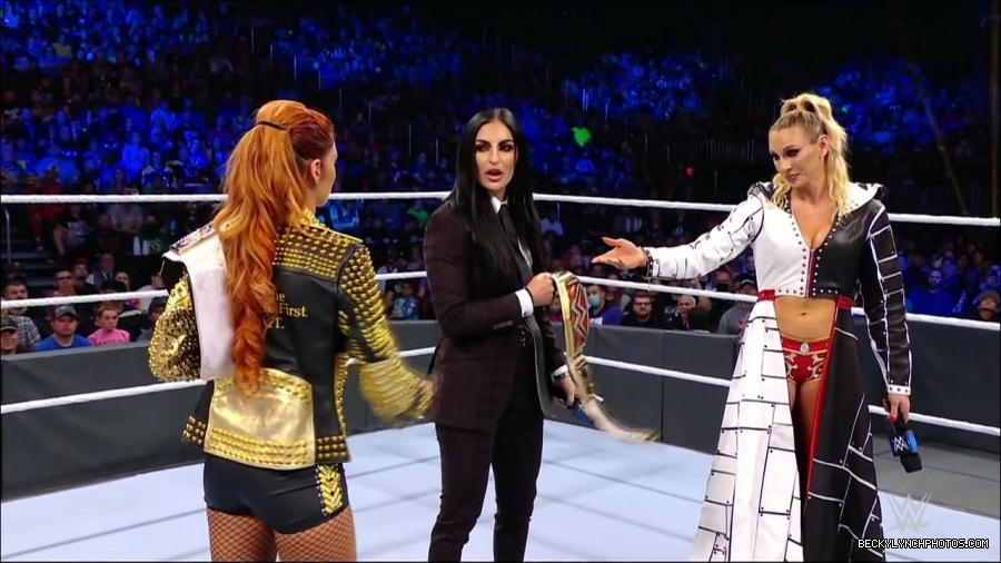 WWE_Friday_Night_SmackDown_2021_10_22_720p_HDTV_x264-Star_mkv_005026860.jpg