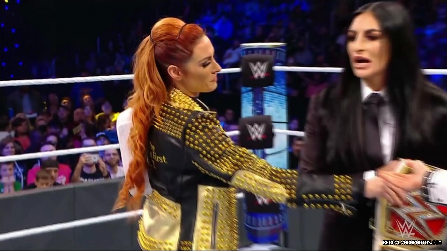 WWE_Friday_Night_SmackDown_2021_10_22_720p_HDTV_x264-Star_mkv_005028462.jpg