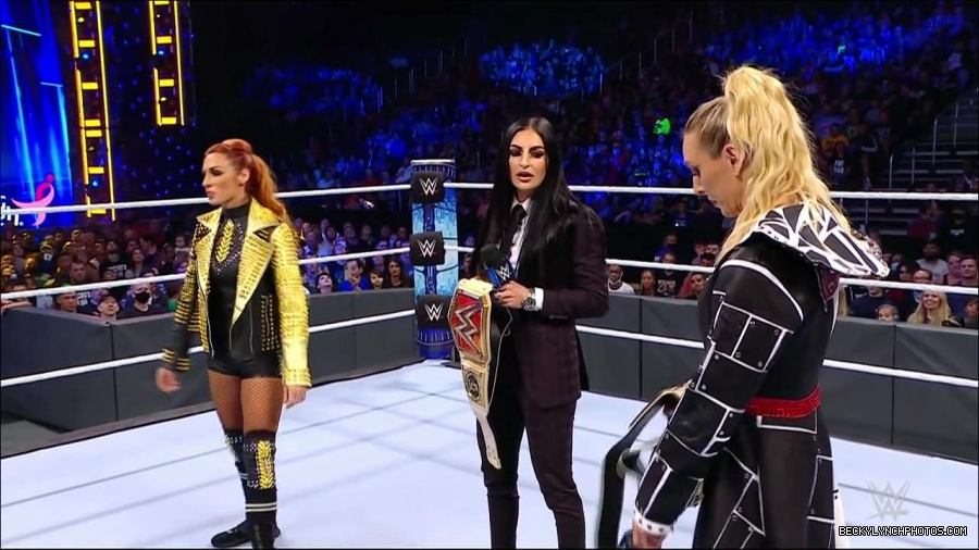 WWE_Friday_Night_SmackDown_2021_10_22_720p_HDTV_x264-Star_mkv_005032866.jpg