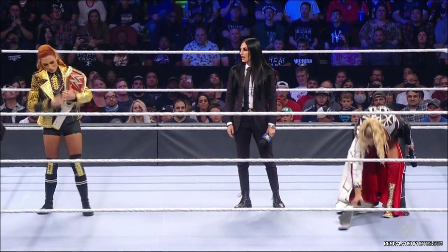 WWE_Friday_Night_SmackDown_2021_10_22_720p_HDTV_x264-Star_mkv_005038071.jpg
