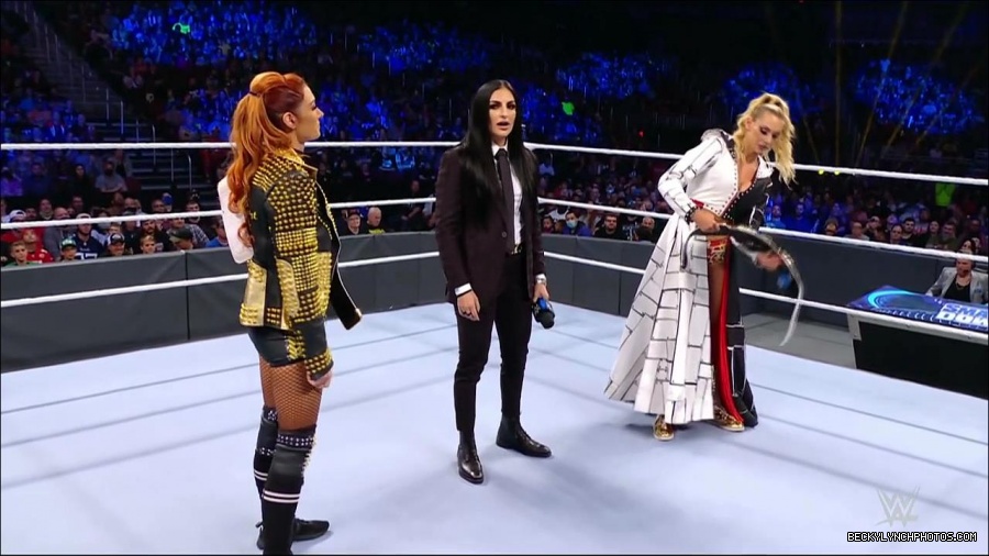WWE_Friday_Night_SmackDown_2021_10_22_720p_HDTV_x264-Star_mkv_005040874.jpg