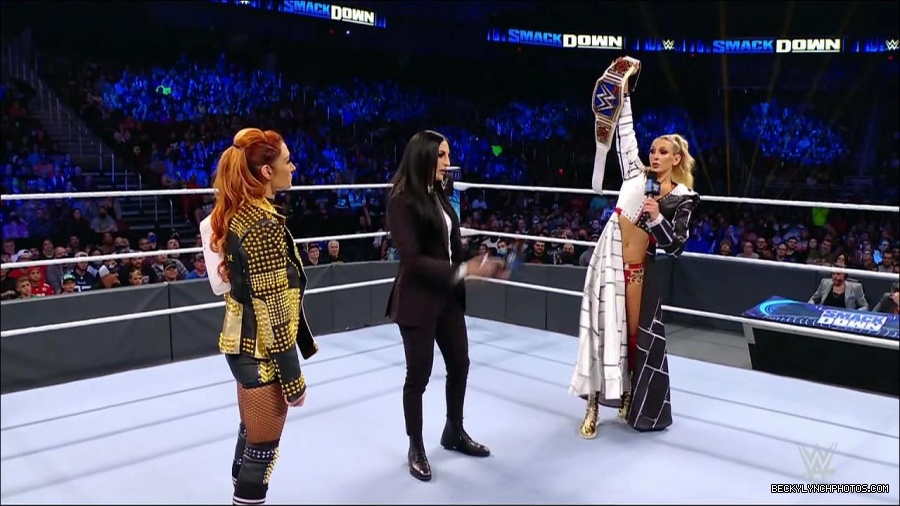 WWE_Friday_Night_SmackDown_2021_10_22_720p_HDTV_x264-Star_mkv_005044878.jpg